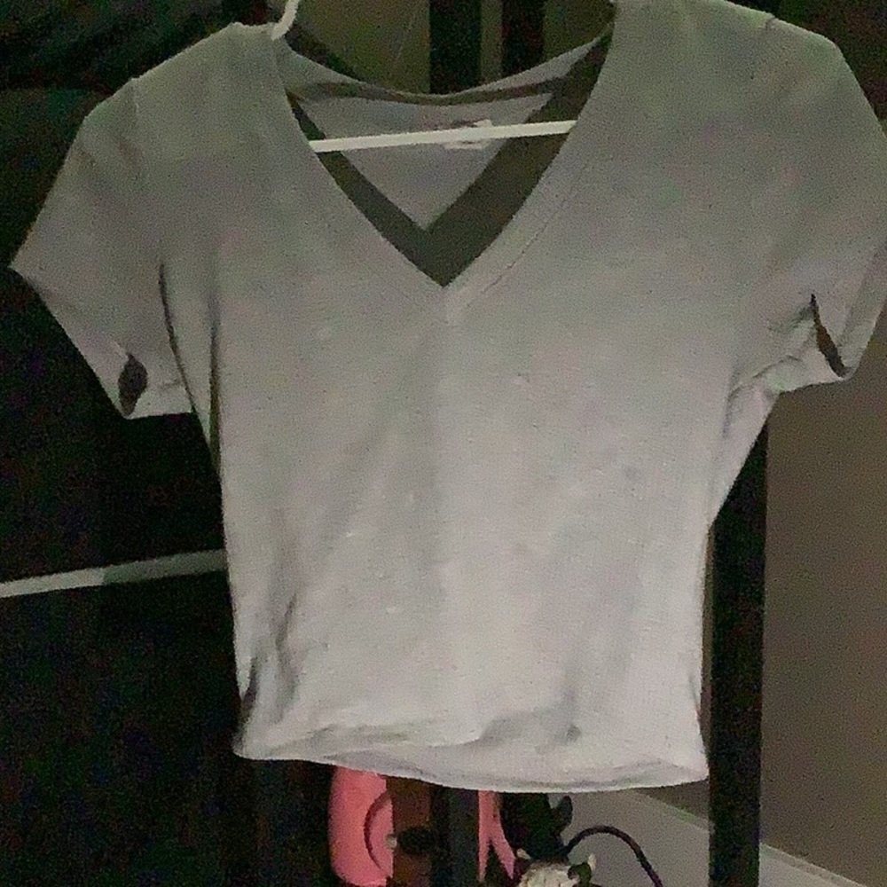 Plain gray crop top v neck